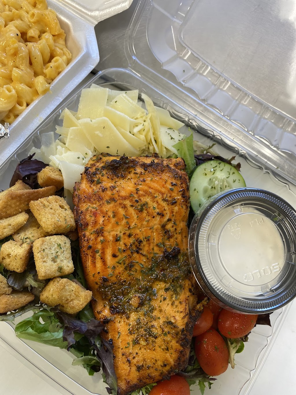 SHAY AND BAEEE RESTAURANT & CATERING | restaurant | 824 Chartiers Ave, McKees Rocks, PA 15136, USA | 4125991255 OR +1 412-599-1255