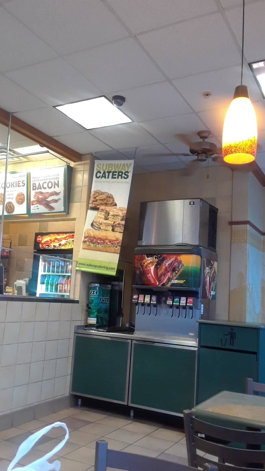 Subway | restaurant | 2147 Lowry Ave N, Minneapolis, MN 55411, USA | 6125224412 OR +1 612-522-4412