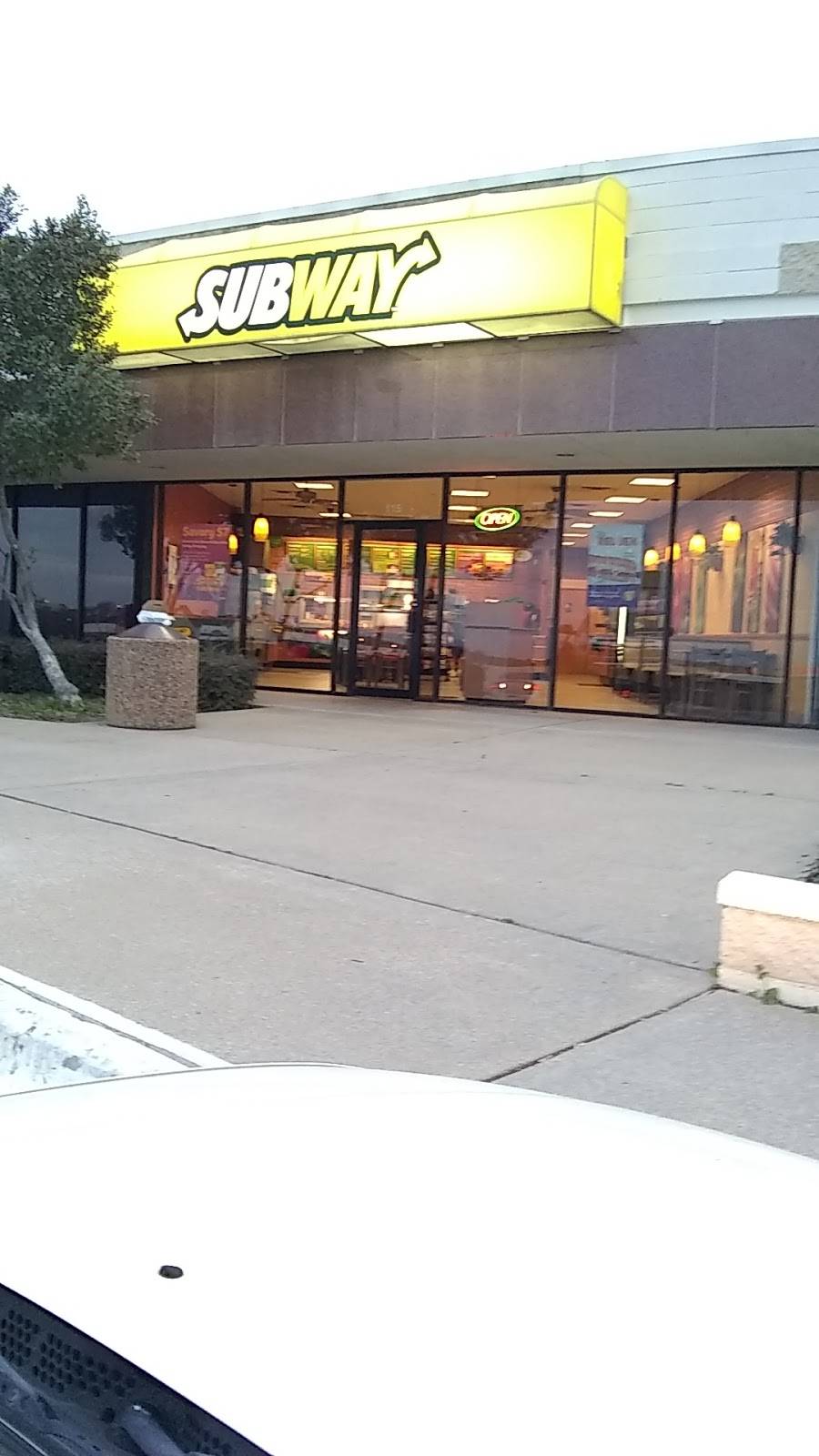 Subway Restaurants | restaurant | Summit at, 1100 Bridgewood Dr Suite 115, Fort Worth, TX 76112, USA | 8174518314 OR +1 817-451-8314