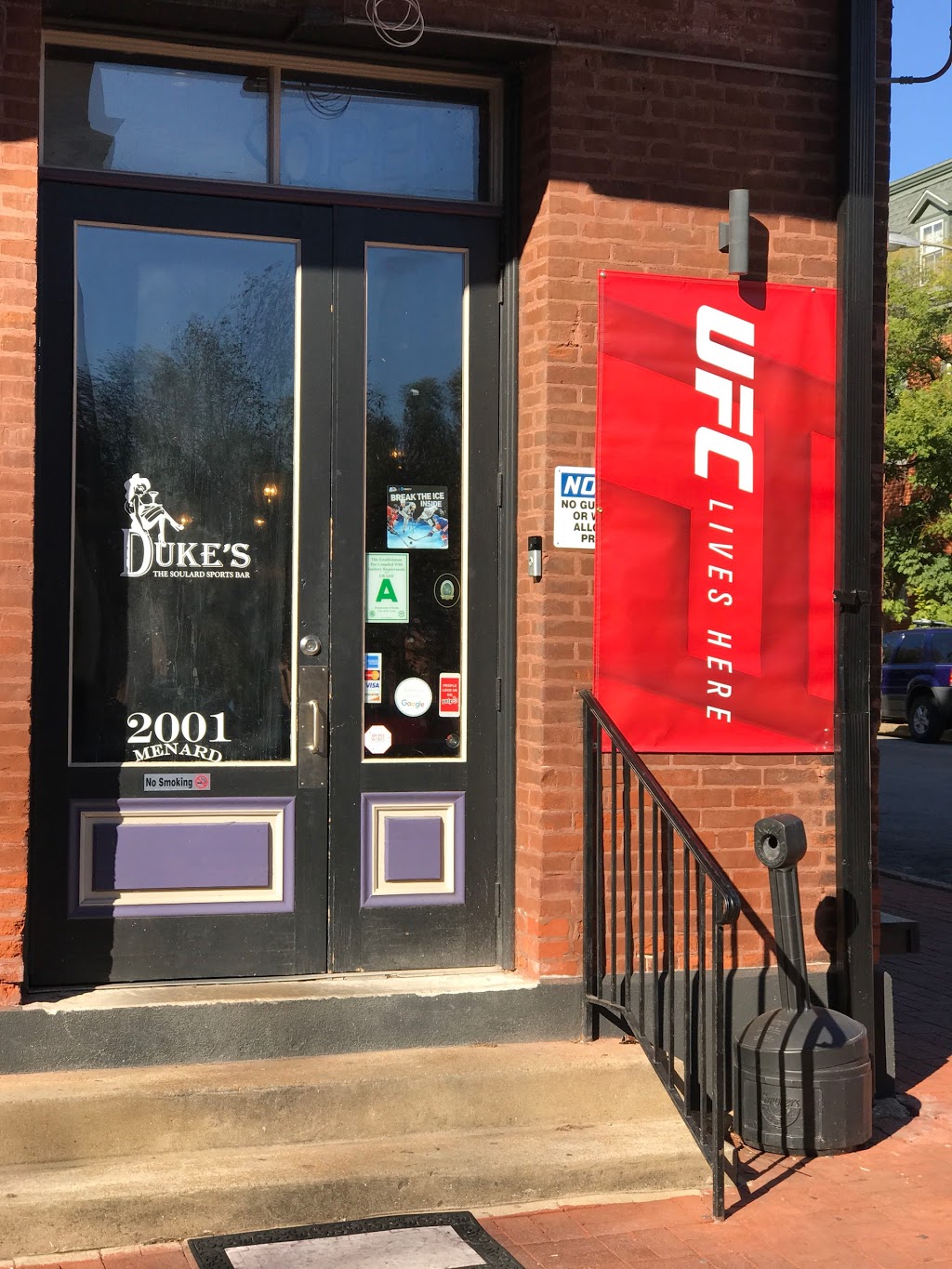 Dukes | restaurant | 2001 Menard St, St. Louis, MO 63104, USA | 3148336686 OR +1 314-833-6686