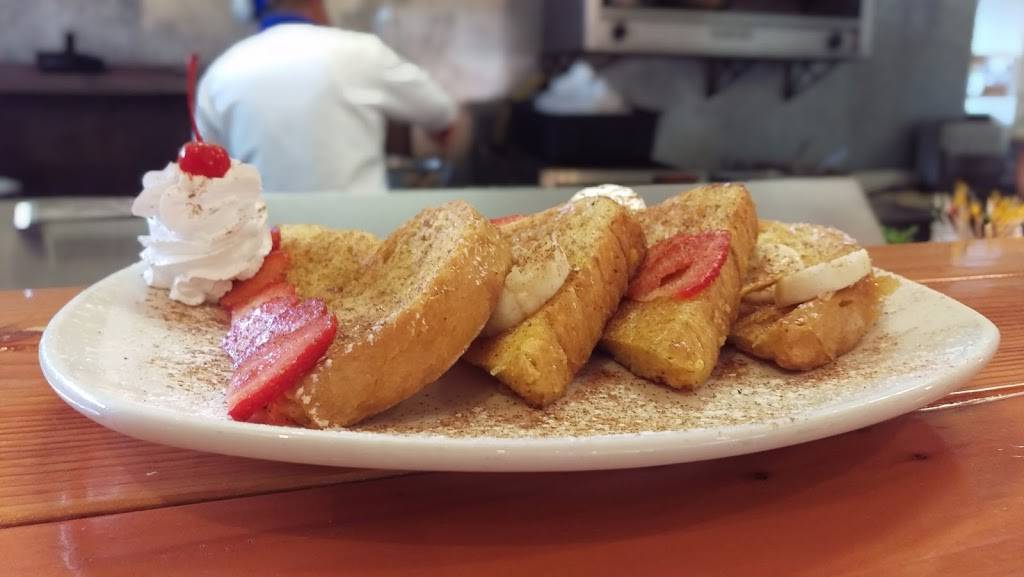 CCs Restaurant Beer Garden | restaurant | Boulevard Benito Juárez 716, Los Angeles, 22710 Rosarito, B.C., Mexico | 016616121281 OR +52 661 612 1281