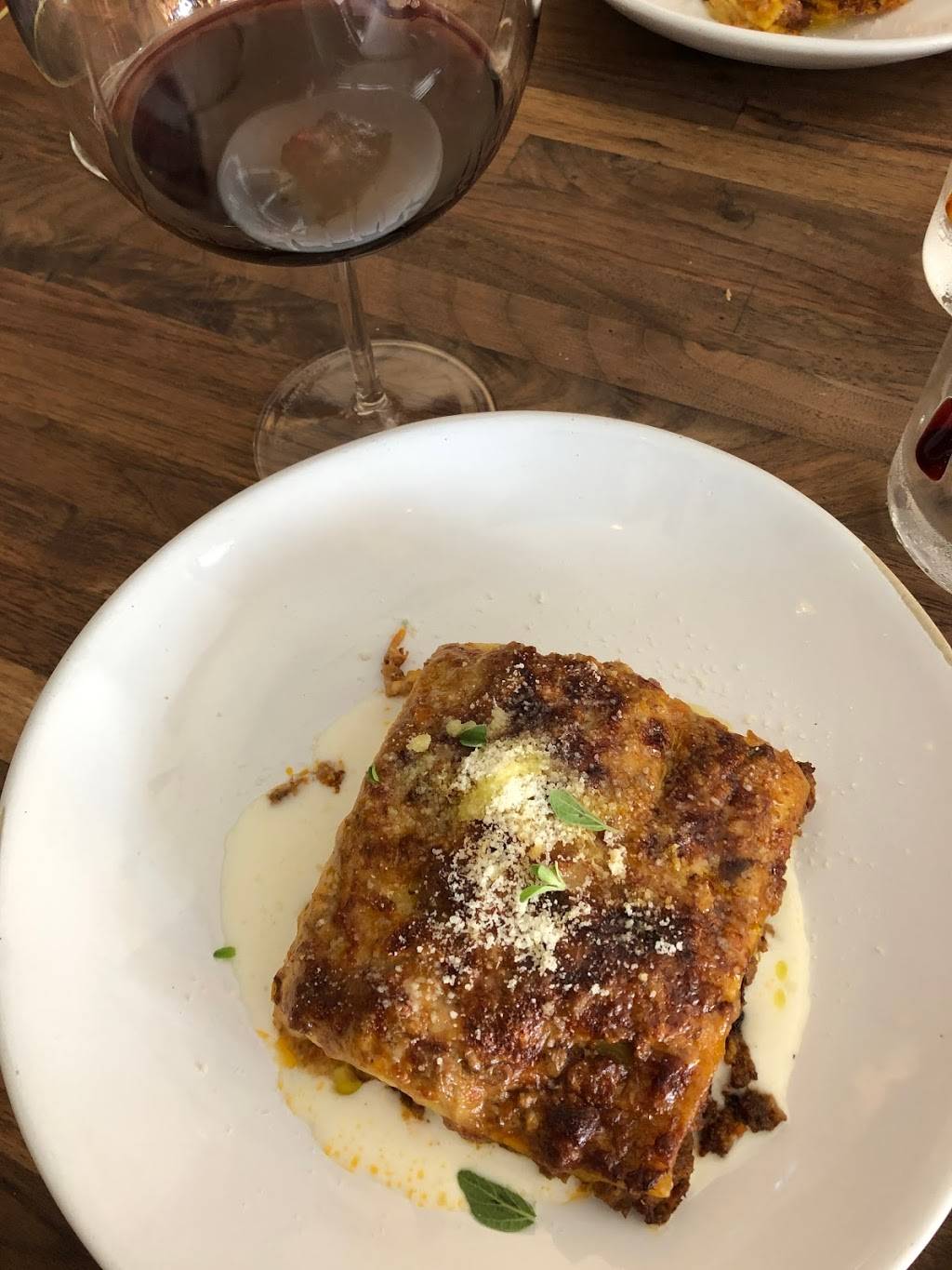 Gino’s Bottega Italiana | restaurant | 6606 Collins Ave, Miami Beach, FL 33141, USA | 3053978296 OR +1 305-397-8296