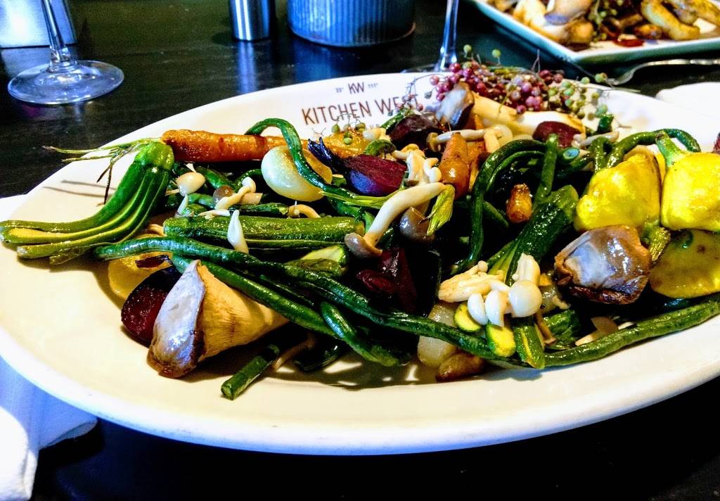 Kitchen West Restaurant | restaurant | 7700 E McCormick Pkwy, Scottsdale, AZ 85258, USA | 4805967522 OR +1 480-596-7522