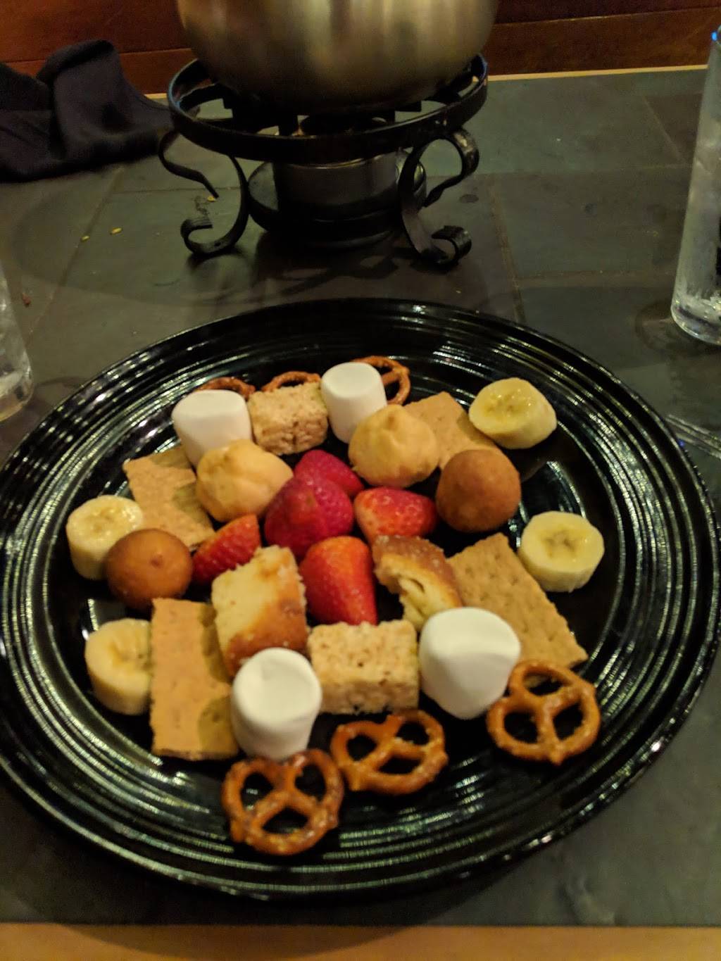 Colorado Fondue Company | restaurant | 1016 Semoran Blvd, Casselberry, FL 32707, USA | 4077678232 OR +1 407-767-8232