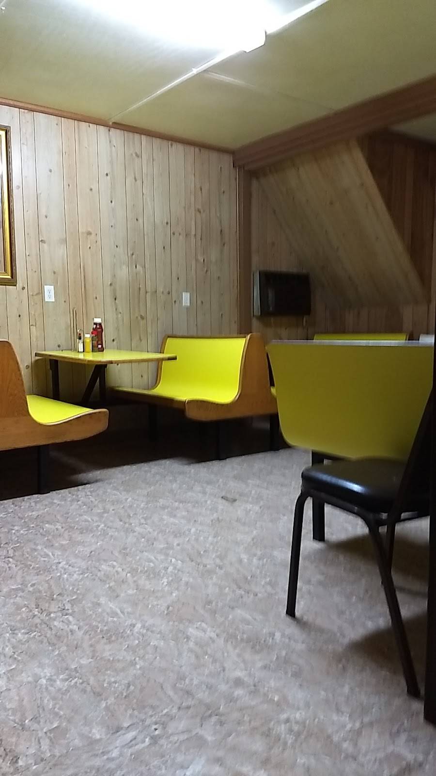 Flat Creek Grill | restaurant | South at Post Oak Dr., 3901 FM 315, Chandler, TX 75758, USA | 9038494950 OR +1 903-849-4950