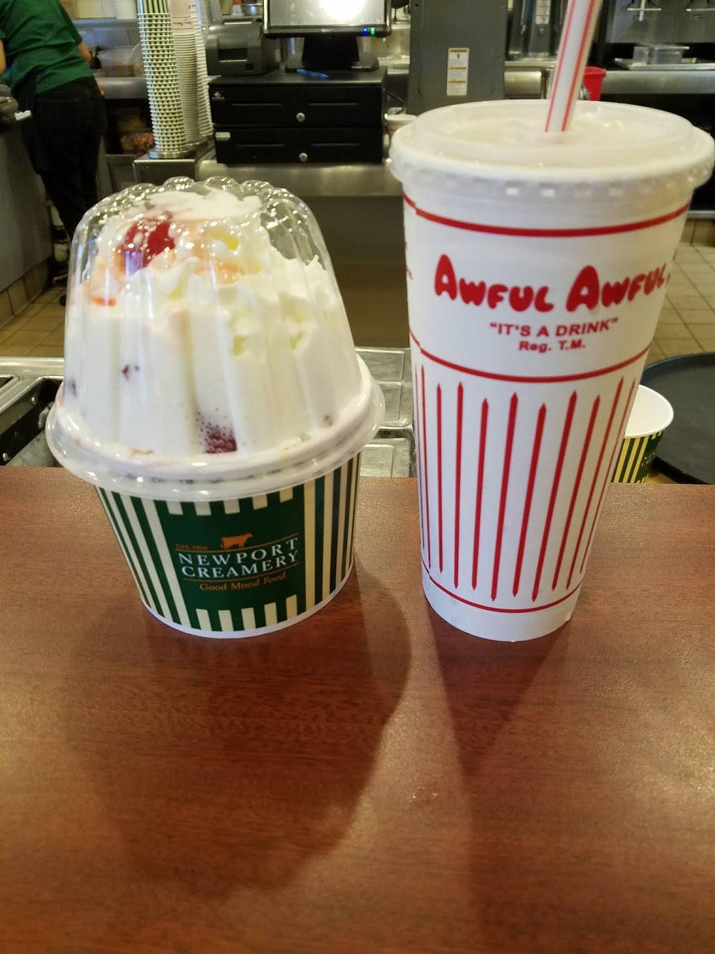 Newport Creamery | meal takeaway | 673 Smith St, Providence, RI 02908, USA | 4013514677 OR +1 401-351-4677
