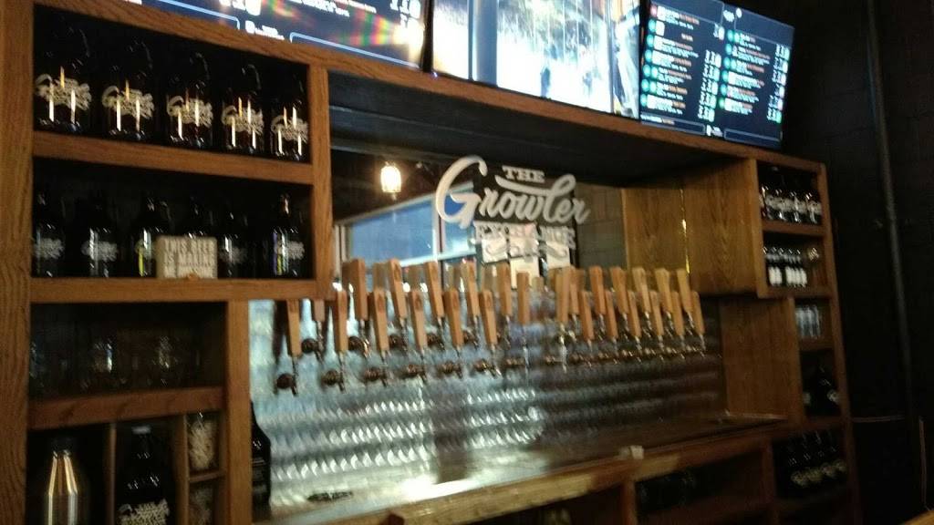 The Growler Exchange | restaurant | 4130 Broadway St, San Antonio, TX 78209, USA | 2103202738 OR +1 210-320-2738