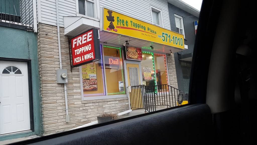 Free Topping Pizza | restaurant | 165 Simcoe St S, Oshawa, ON L1H 4G8, Canada | 9055711010 OR +1 905-571-1010
