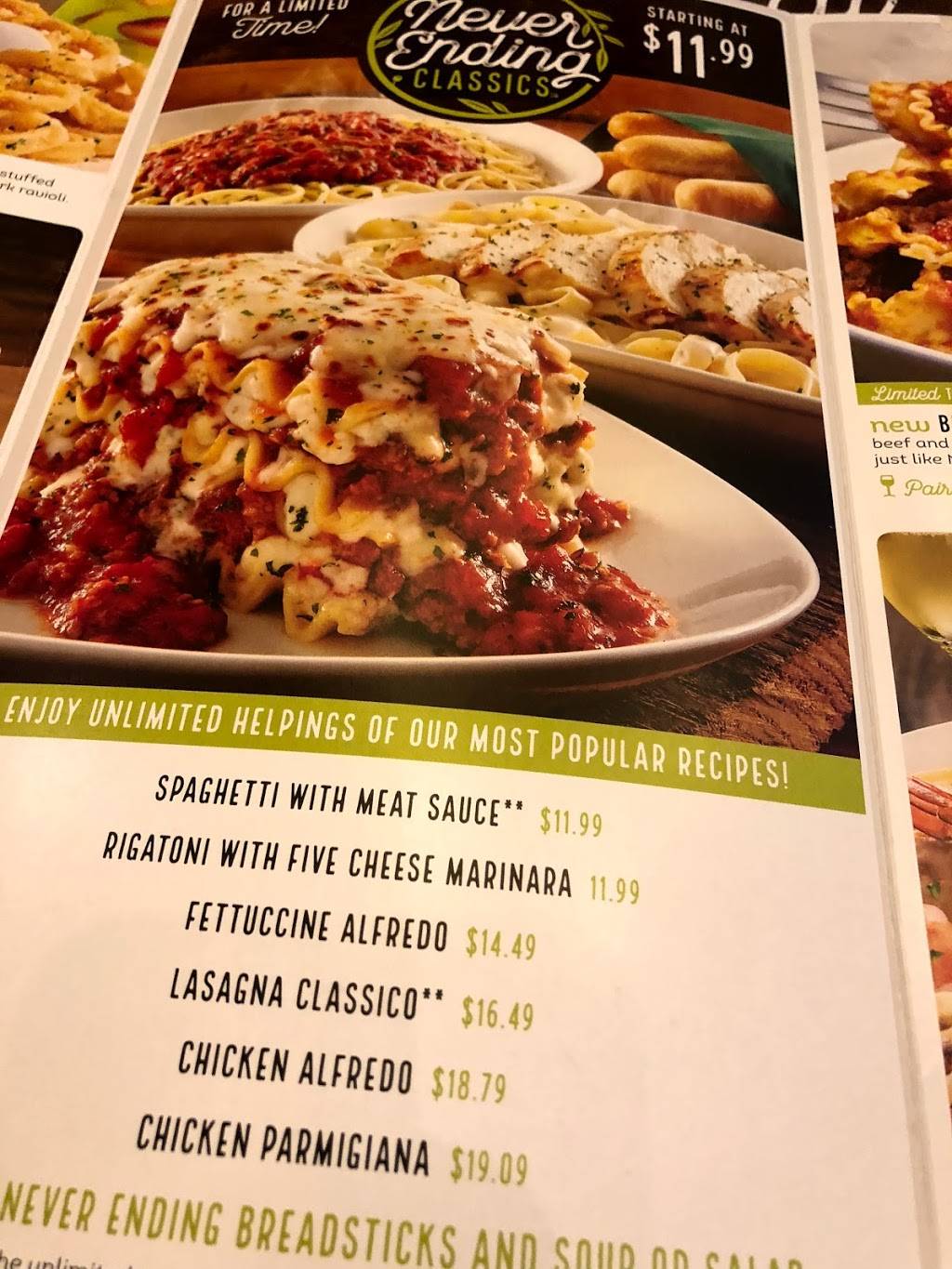 Olive Garden Italian Restaurant | meal takeaway | 2390 S Havana St, Aurora, CO 80014, USA | 3037459945 OR +1 303-745-9945