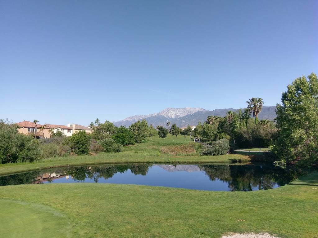 Sierra Lakes Golf Club | restaurant | 16600 Clubhouse Dr, Fontana, CA 92336, USA | 9093502500 OR +1 909-350-2500