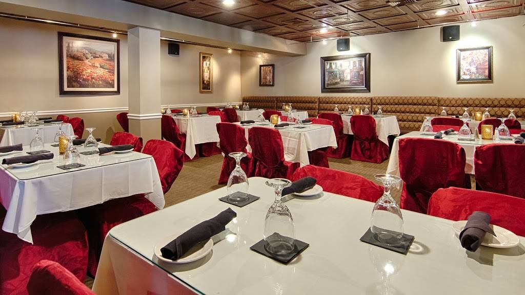 Lombardos Italian Restaurant | restaurant | 7604 N Kings Hwy, Myrtle Beach, SC 29572, USA | 8434976699 OR +1 843-497-6699