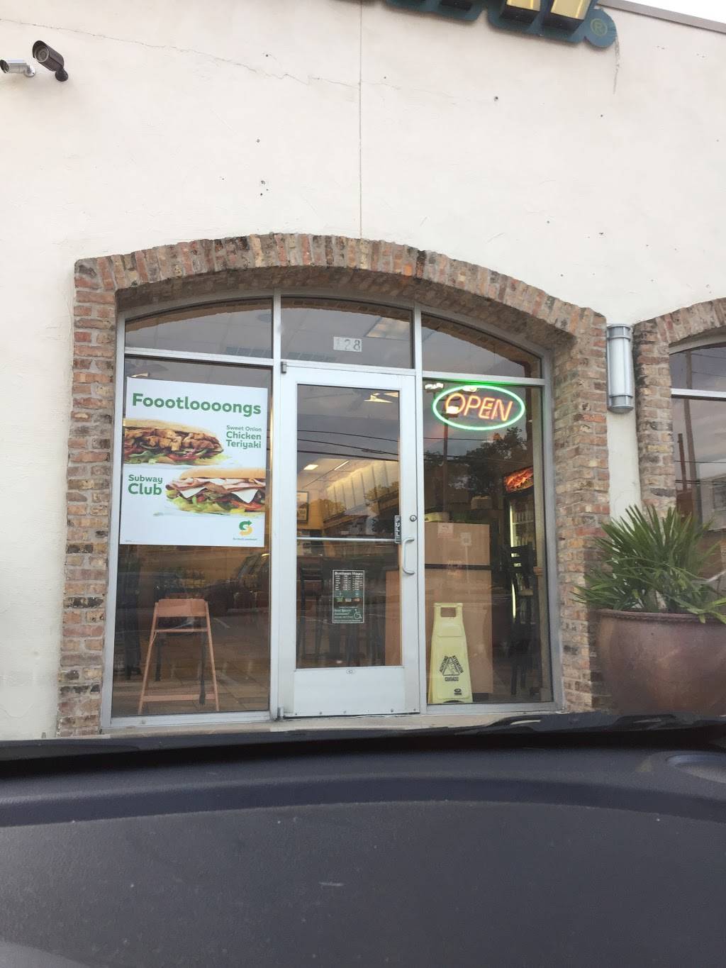 Subway Restaurants | restaurant | B, 2525 Wycliff Ave #128, Dallas, TX 75243, USA | 2142199885 OR +1 214-219-9885
