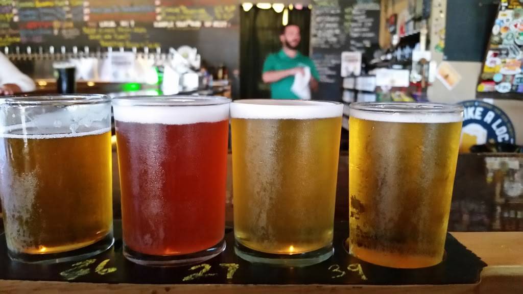 Willards Tap House | restaurant | 12500 Starkey Rd, Largo, FL 33773, USA | 7275818600 OR +1 727-581-8600