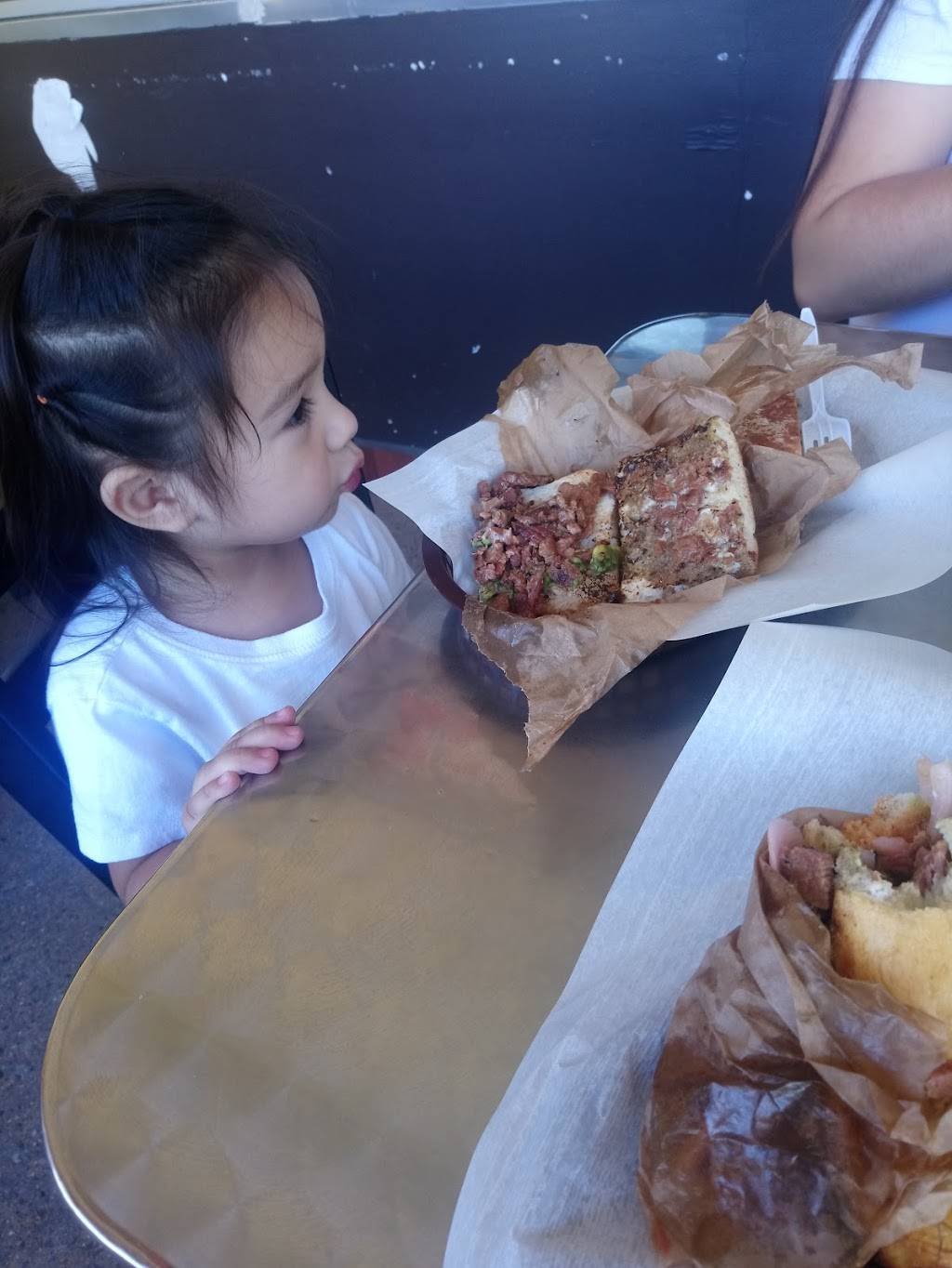 Tortas Wash Mobile | restaurant | Coronado 5203, Camino Real, 22195 Tijuana, B.C., Mexico | 016642552349 OR +52 664 255 2349