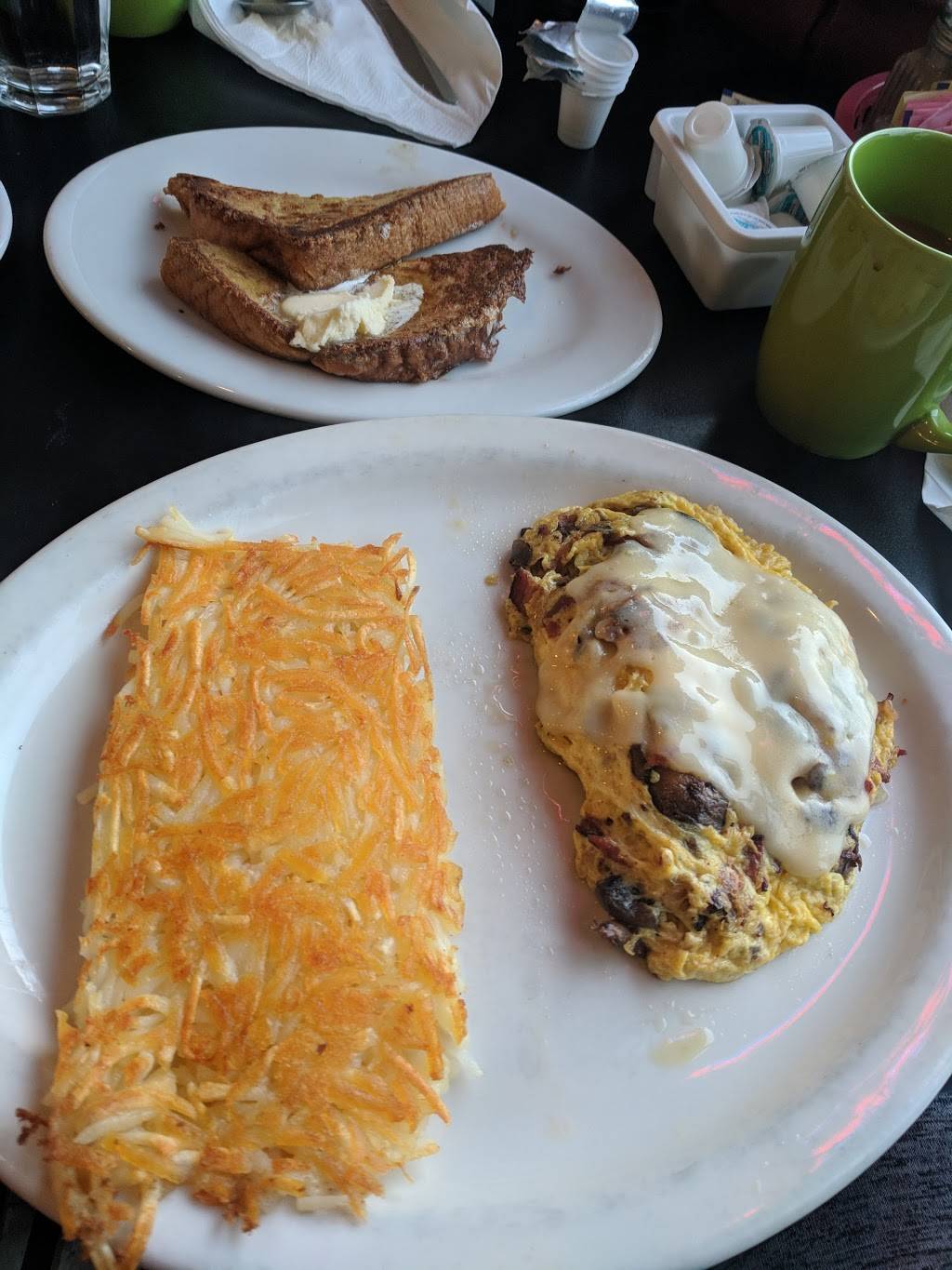 Pages Diner | restaurant | 1039 W College Ave, Santa Rosa, CA 95401, USA | 7075798479 OR +1 707-579-8479