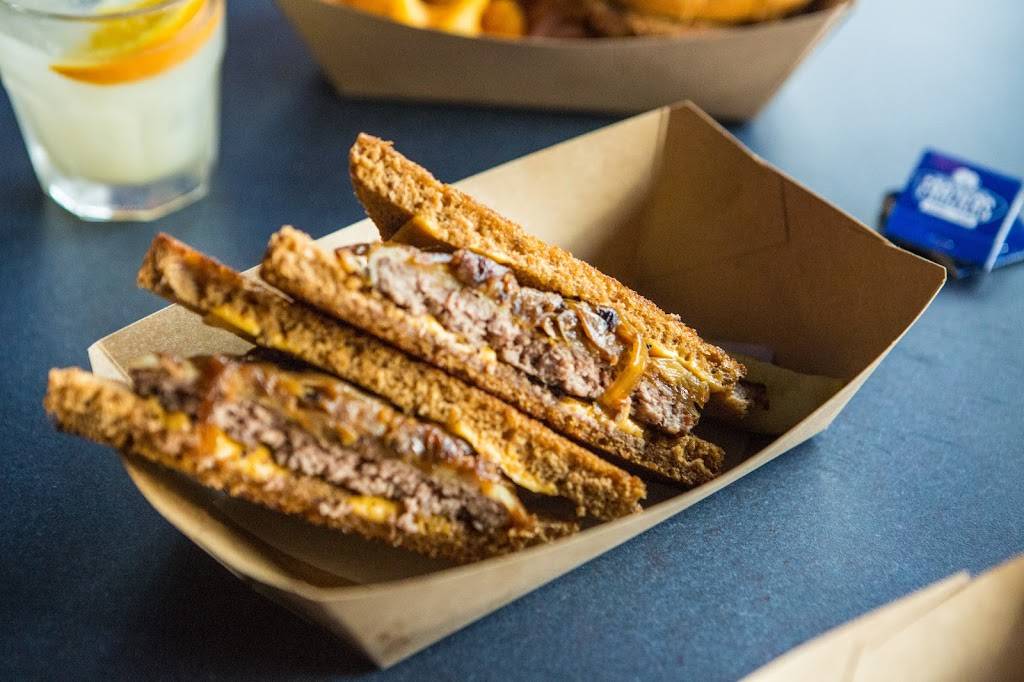 Fraziers Long and Low | restaurant | 2538 Elmont Dr, Austin, TX 78741, USA | 5125273082 OR +1 512-527-3082