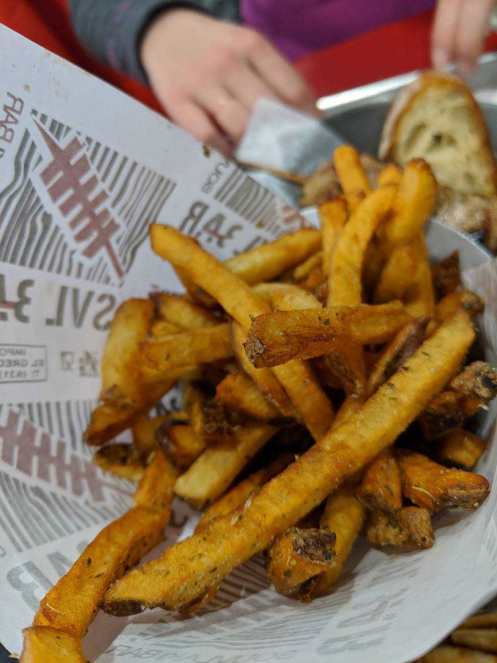 SVL Bar | restaurant | 30-18 Astoria Blvd, Astoria, NY 11102, USA | 7184069141 OR +1 718-406-9141