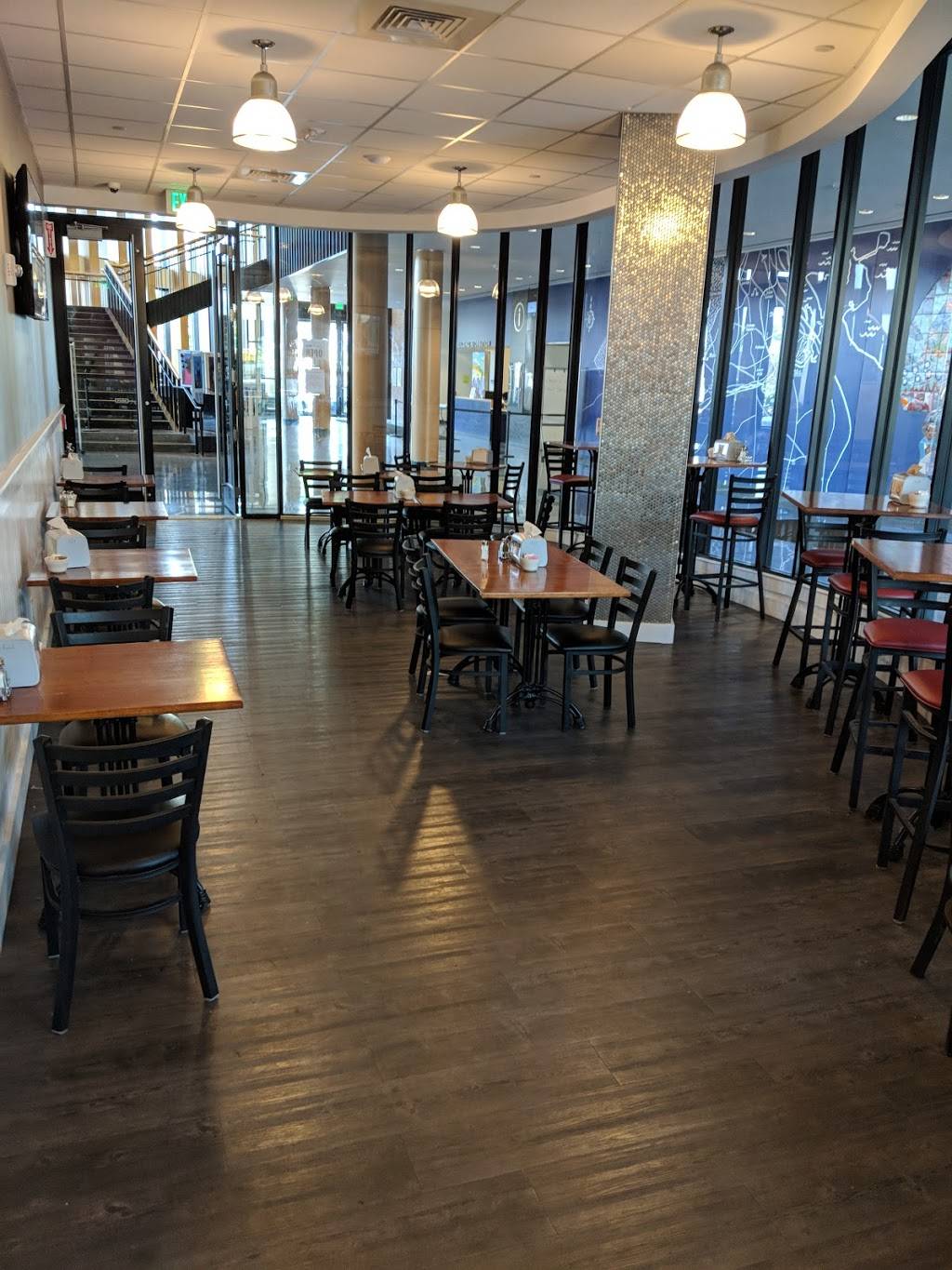 Soleil | restaurant | 2306 Washington St, Boston, MA 02119, USA | 6175419000 OR +1 617-541-9000