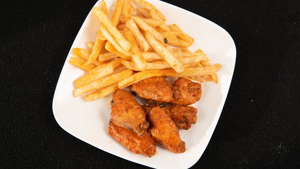 Heavenly Wings | restaurant | 19815 Germantown Rd, Germantown, MD 20874, USA | 2404784914 OR +1 240-478-4914