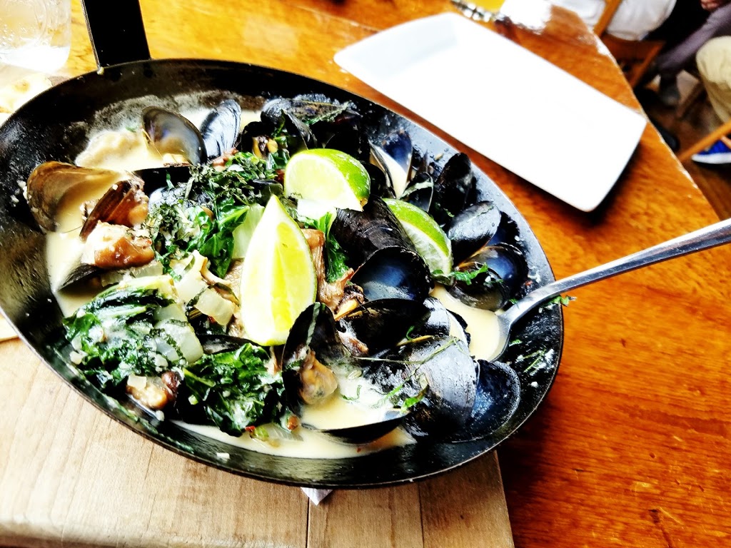 Frontier | restaurant | 14 Maine St, Brunswick, ME 04011, USA | 2077255222 OR +1 207-725-5222