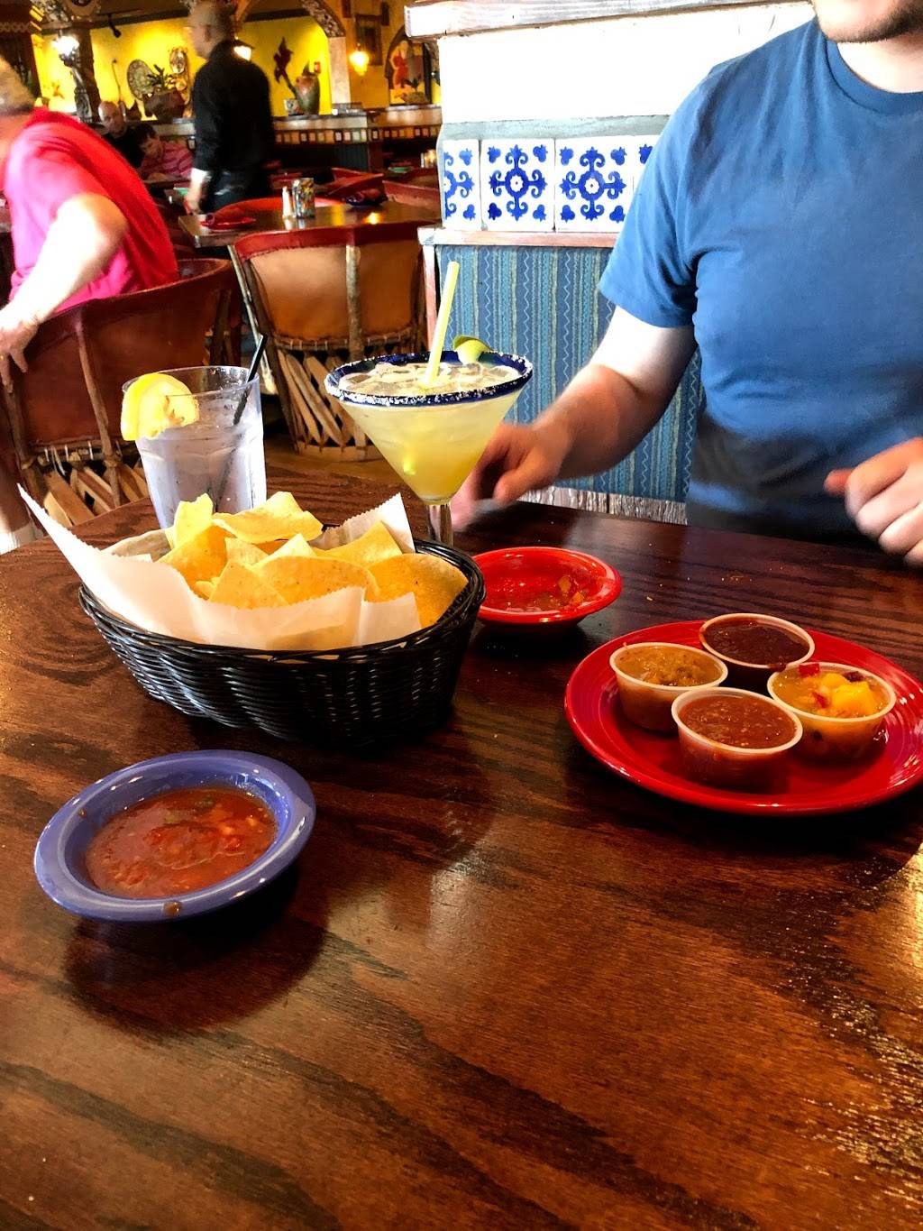 Ocho Cafe | restaurant | 765 Bridge St, Weymouth, MA 02191, USA | 7818033943 OR +1 781-803-3943