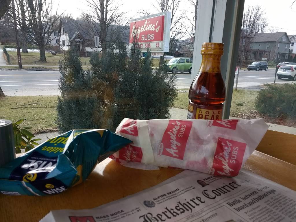 Angelinas Submarine Shops | meal takeaway | 133 Elm St, Pittsfield, MA 01201, USA | 4134998892 OR +1 413-499-8892