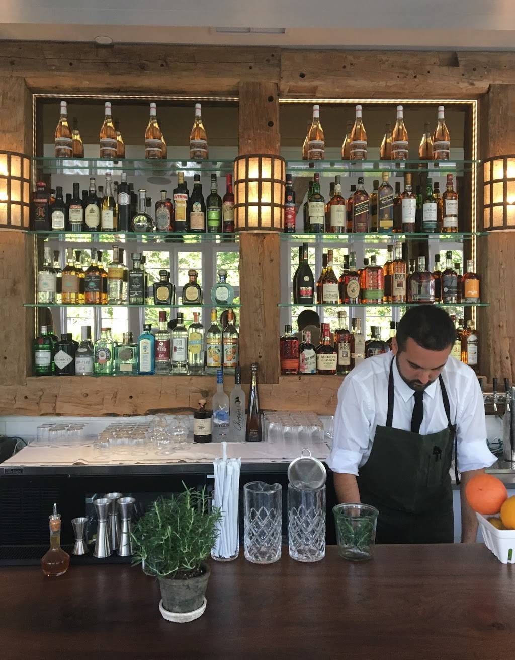 The Inn at GrayBarns on the Silvermine River | restaurant | 194 Perry Ave, Norwalk, CT 06850, USA | 2034899000 OR +1 203-489-9000