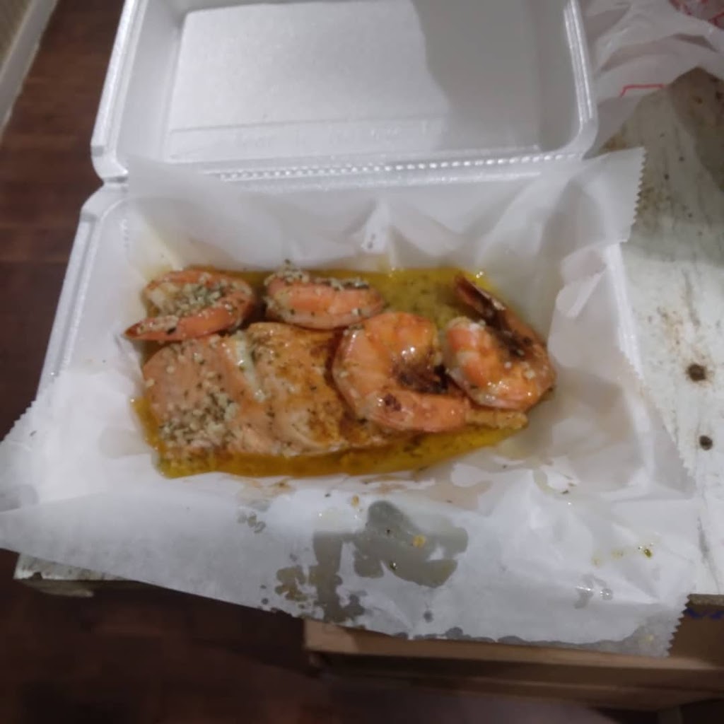 Sakinas Peace & Tranquillity | restaurant | 2007 W 3rd St, Chester, PA 19013, USA | 6108480192 OR +1 610-848-0192