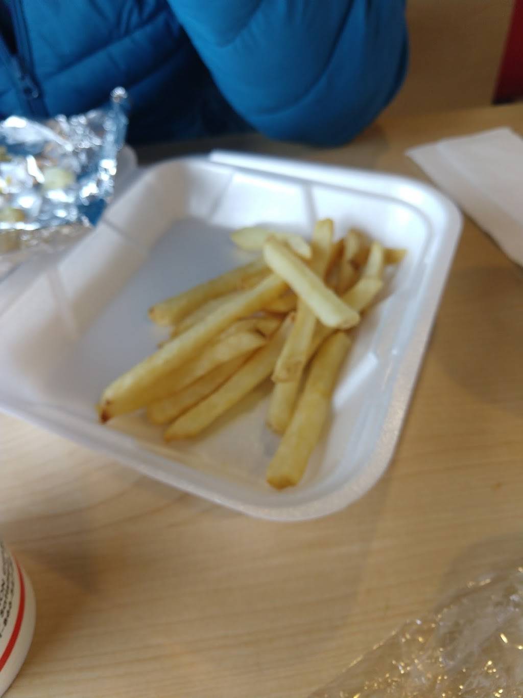 Cook Out | restaurant | 3128 Lee Hwy, Bristol, VA 24202, USA | 2764666000 OR +1 276-466-6000