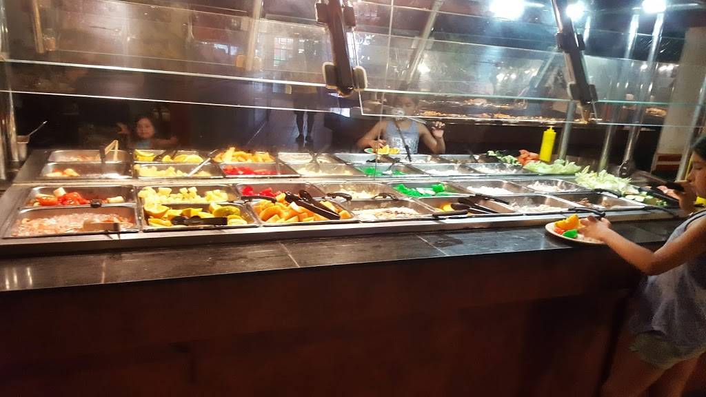 Crystal Garden | restaurant | 747 Old Country Rd, Riverhead, NY 11901, USA | 6312080101 OR +1 631-208-0101