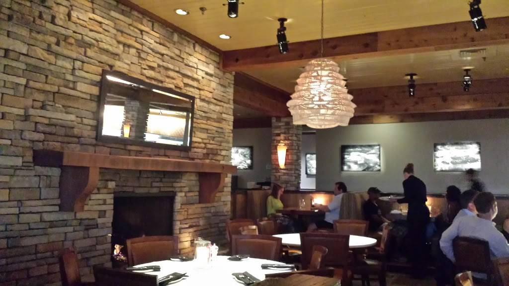 Stoney River Steakhouse and Grill | restaurant | 3900 Summit Plaza Dr, Louisville, KY 40241, USA | 5024298944 OR +1 502-429-8944