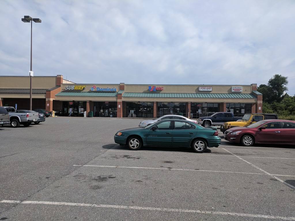 Subway | restaurant | 1051 Village Hwy, Rustburg, VA 24588, USA | 4343323333 OR +1 434-332-3333