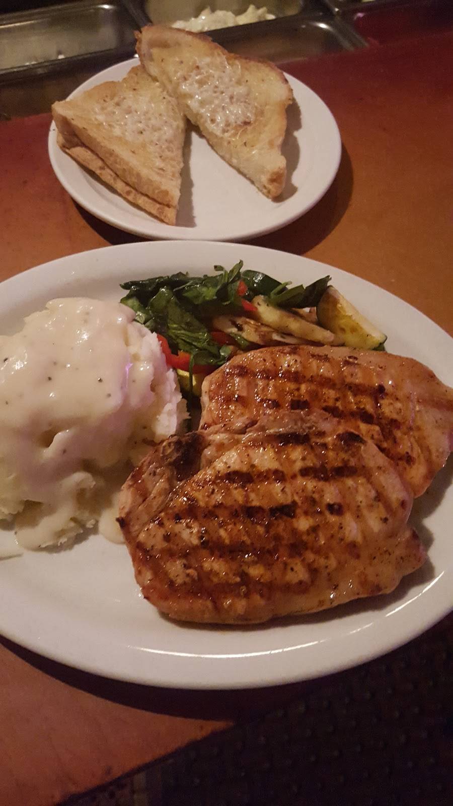 Derfs Café | restaurant | 2000 De La Vina St, Santa Barbara, CA 93105, USA | 8056875437 OR +1 805-687-5437