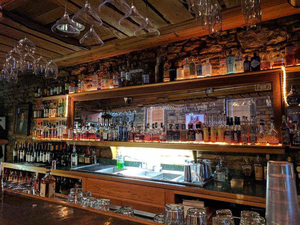 Doe’s | restaurant | 422 N 3rd St, Fort Smith, AR 72901, USA | 4797849111 OR +1 479-784-9111