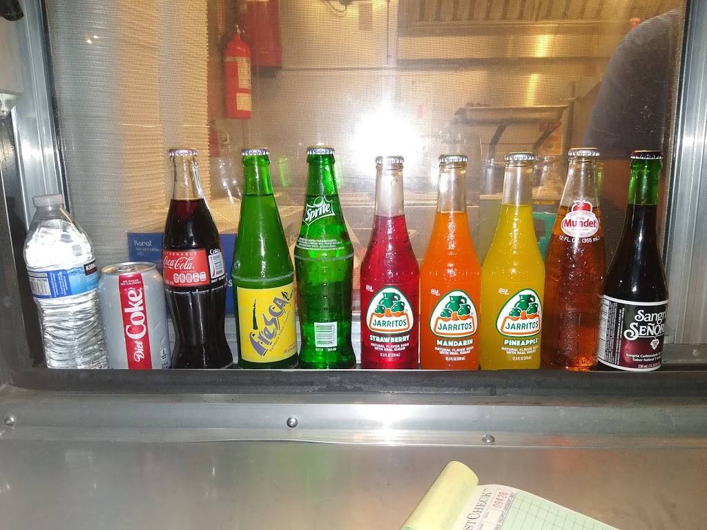 Comiendo Con memo | restaurant | 7145 S 51st Ave, Laveen Village, AZ 85339, USA | 6028268652 OR +1 602-826-8652