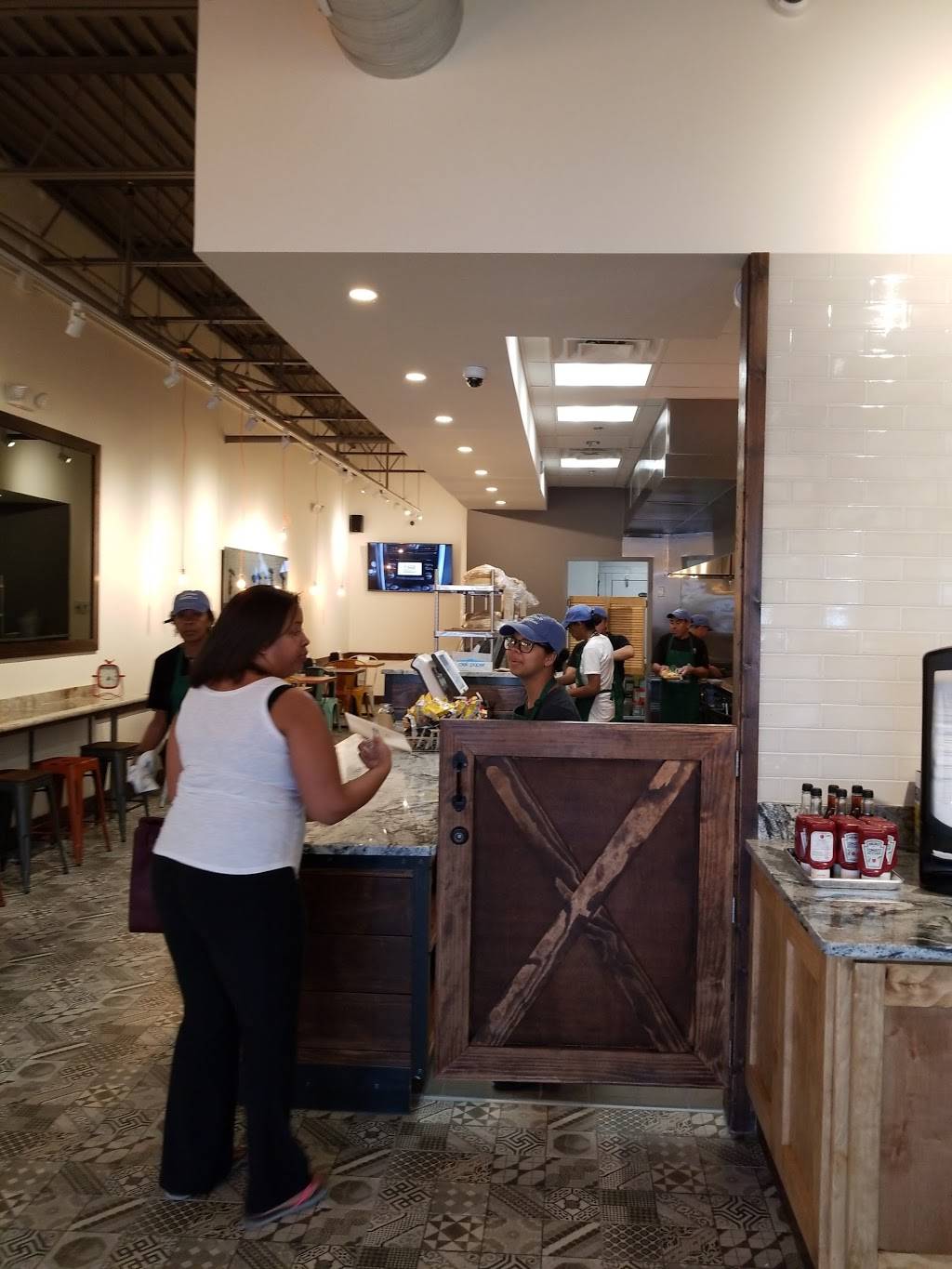 The Club, Burgers and Sandwich | restaurant | 261 S Van Dorn St, Alexandria, VA 22304, USA | 7035663748 OR +1 703-566-3748