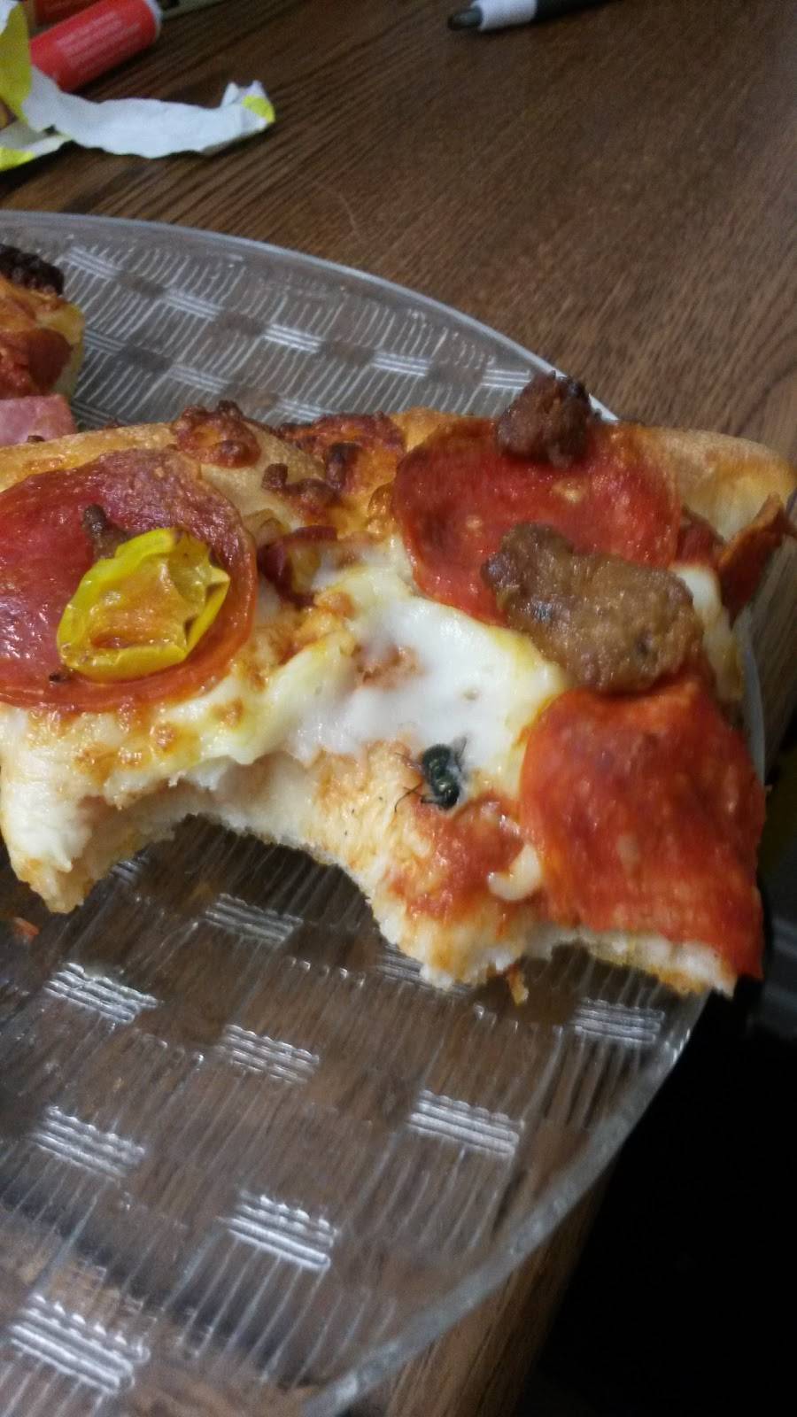 Pizza Hut | restaurant | 1325 Harrisburg Pike, Columbus, OH 43223, USA | 6143511764 OR +1 614-351-1764