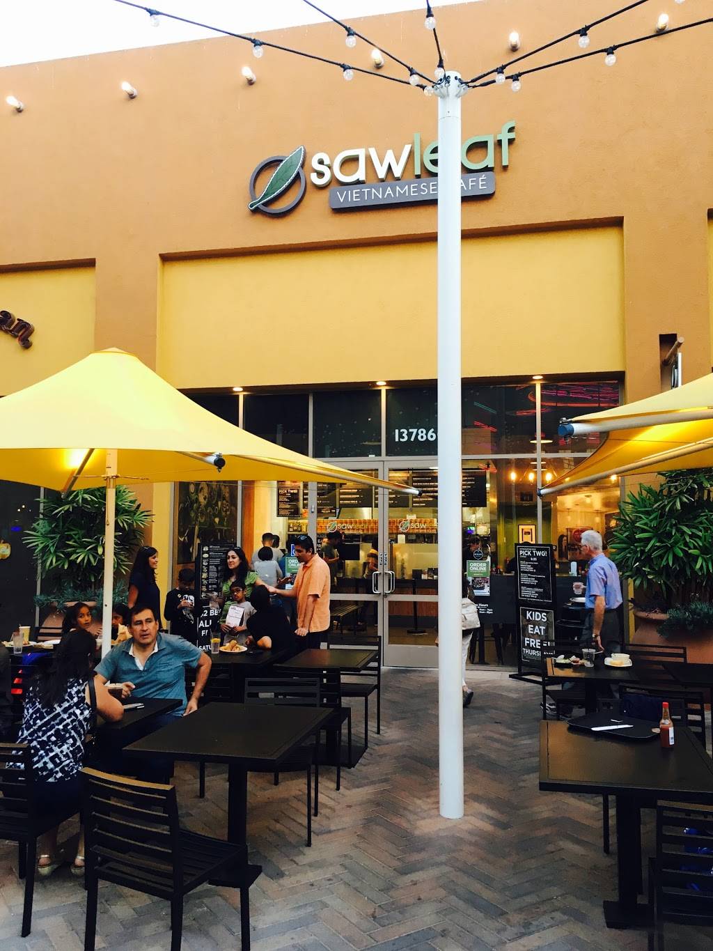 Sawleaf Vietnamese Cafe | restaurant | 13786 Jamboree Rd C, Irvine, CA 92602, USA | 7144179028 OR +1 714-417-9028