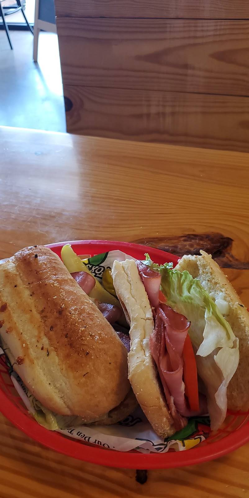 Fox’s Pizza Den | restaurant | 1685 N Coley Rd, Tupelo, MS 38801, USA | 6628913697 OR +1 662-891-3697