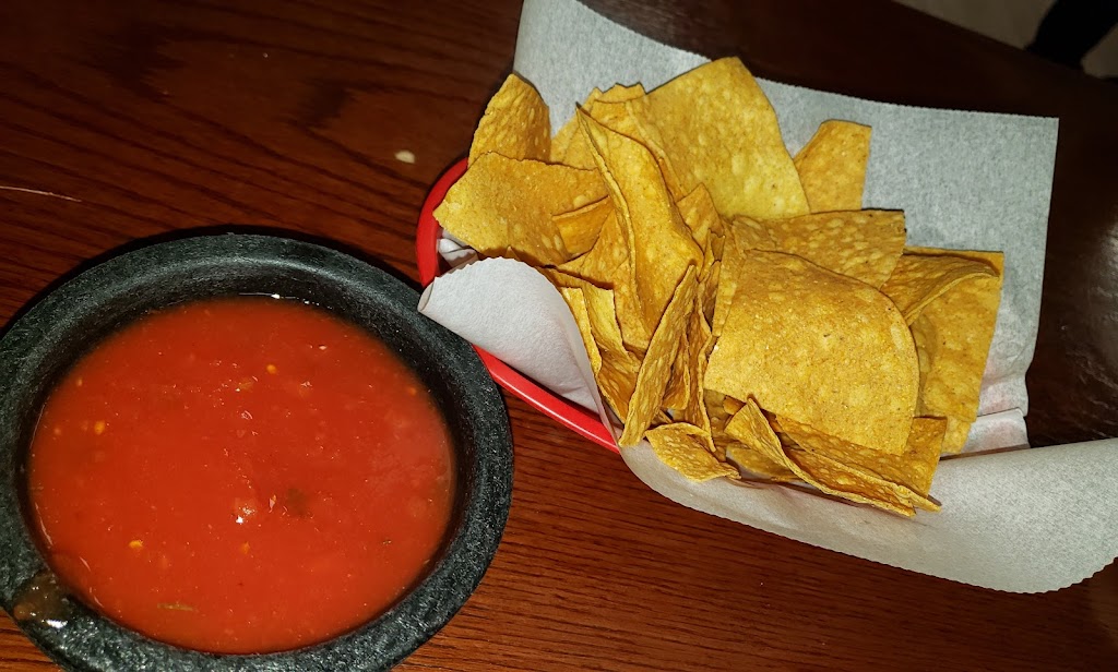 Mi Ranchito | restaurant | 114 N Magnolia St, Elmwood, IL 61529, USA | 3097426161 OR +1 309-742-6161