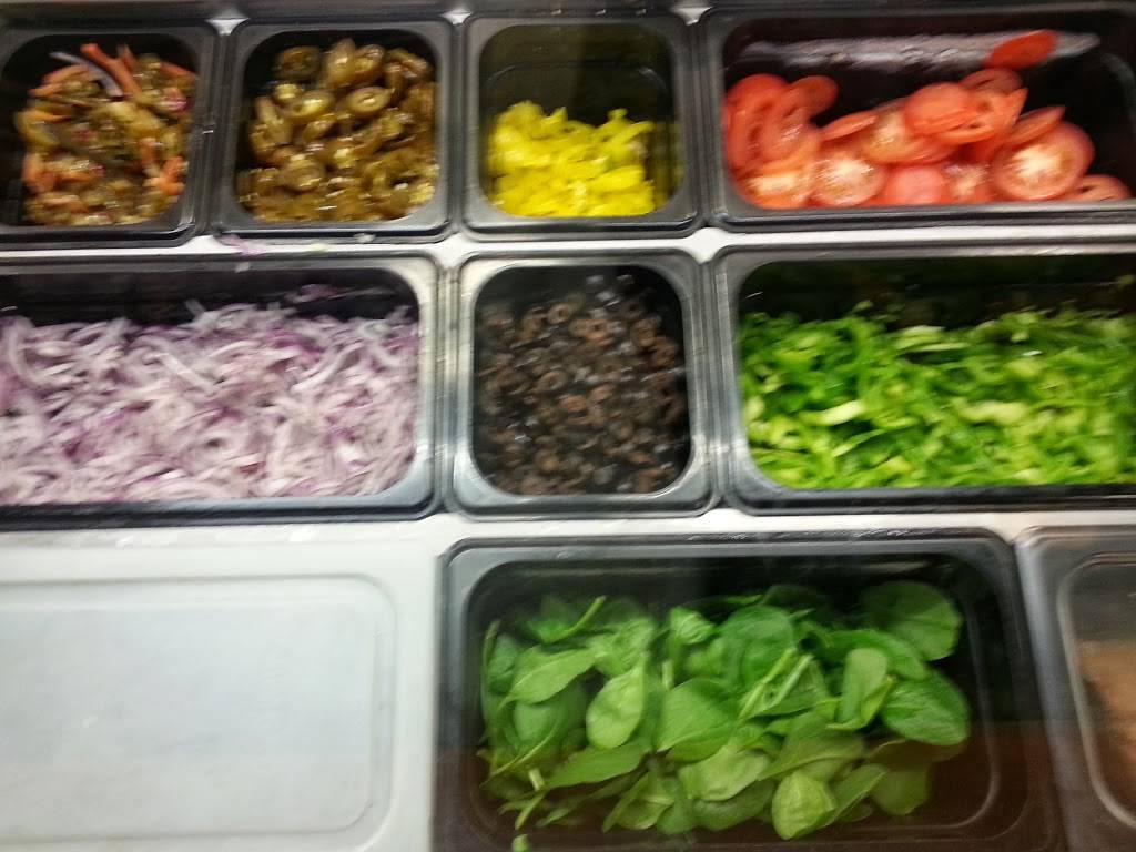 Subway Restaurants | restaurant | 1938 W Lawrence Ave, Chicago, IL 60640, USA | 7735060077 OR +1 773-506-0077