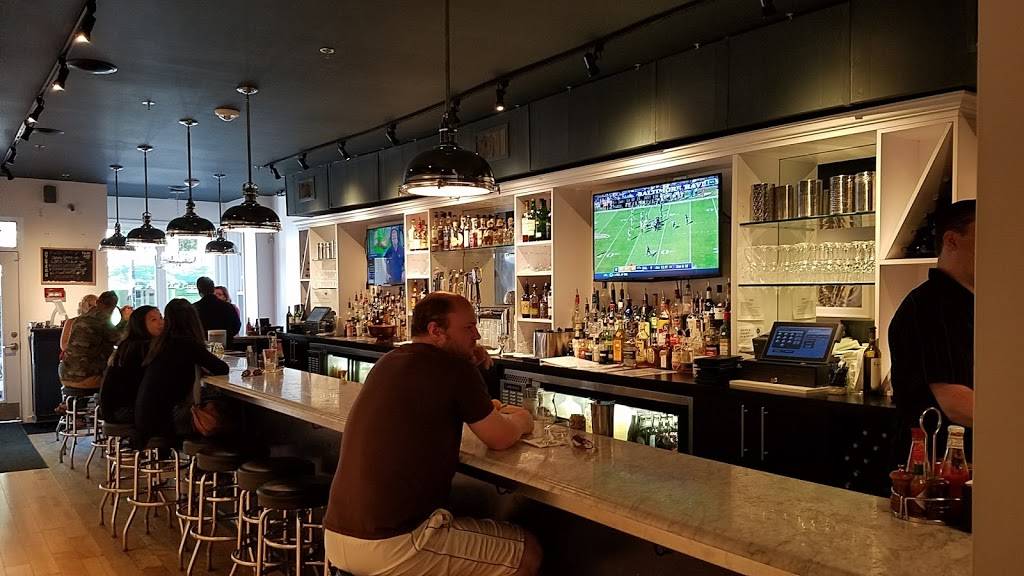 Hanks Oyster Bar | restaurant | 1026 King St, Alexandria, VA 22314, USA | 7037394265 OR +1 703-739-4265