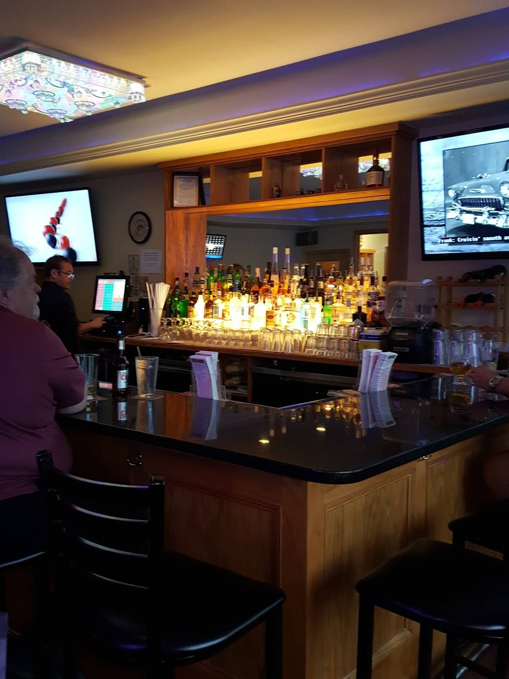 Family Chineses Restaurant | restaurant | 139 Elm St, Salisbury, MA 01952, USA | 9784634332 OR +1 978-463-4332