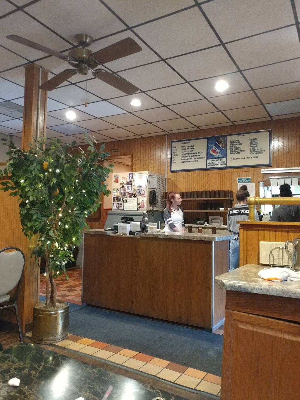 Giuseppis Pizza & Italian Restaurant | restaurant | 950 Halsted Rd, Rockford, IL 61103, USA | 8158773029 OR +1 815-877-3029