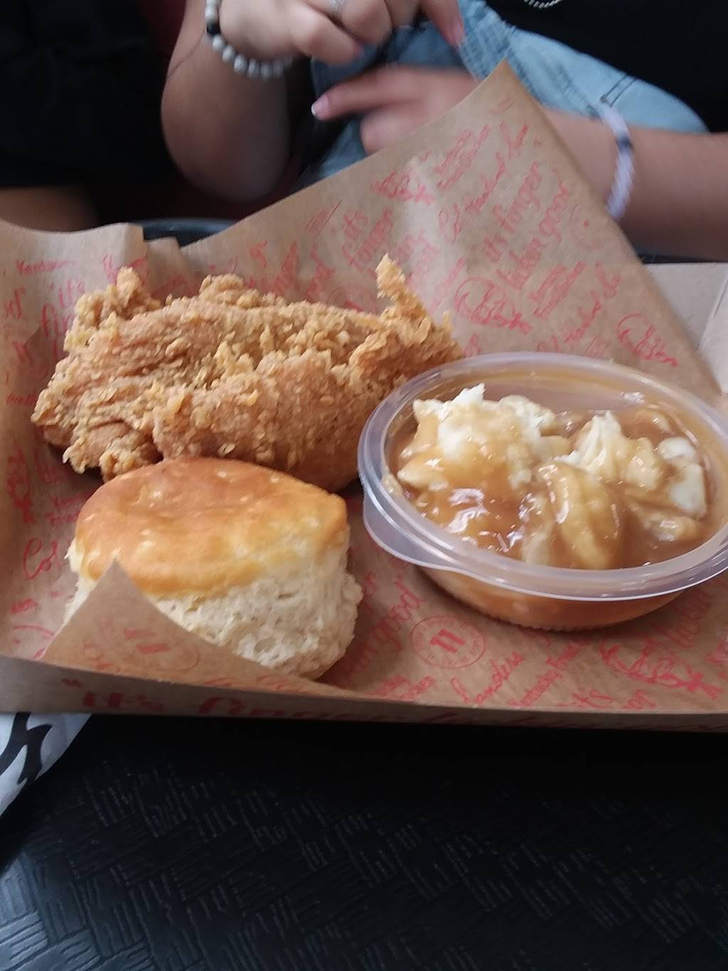 KFC | restaurant | 14912 Tamiami Trail, North Port, FL 34287, USA | 9414265900 OR +1 941-426-5900