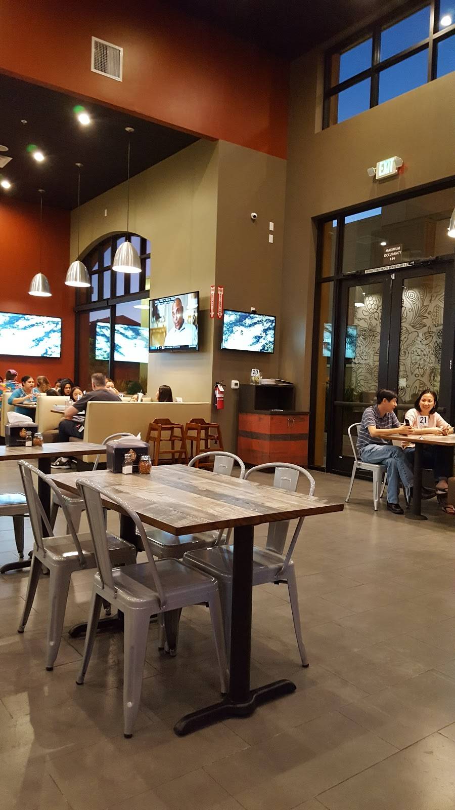 Curry Pizza House | restaurant | 4035 Evergreen Village Square, San Jose, CA 95135, USA | 4082232100 OR +1 408-223-2100