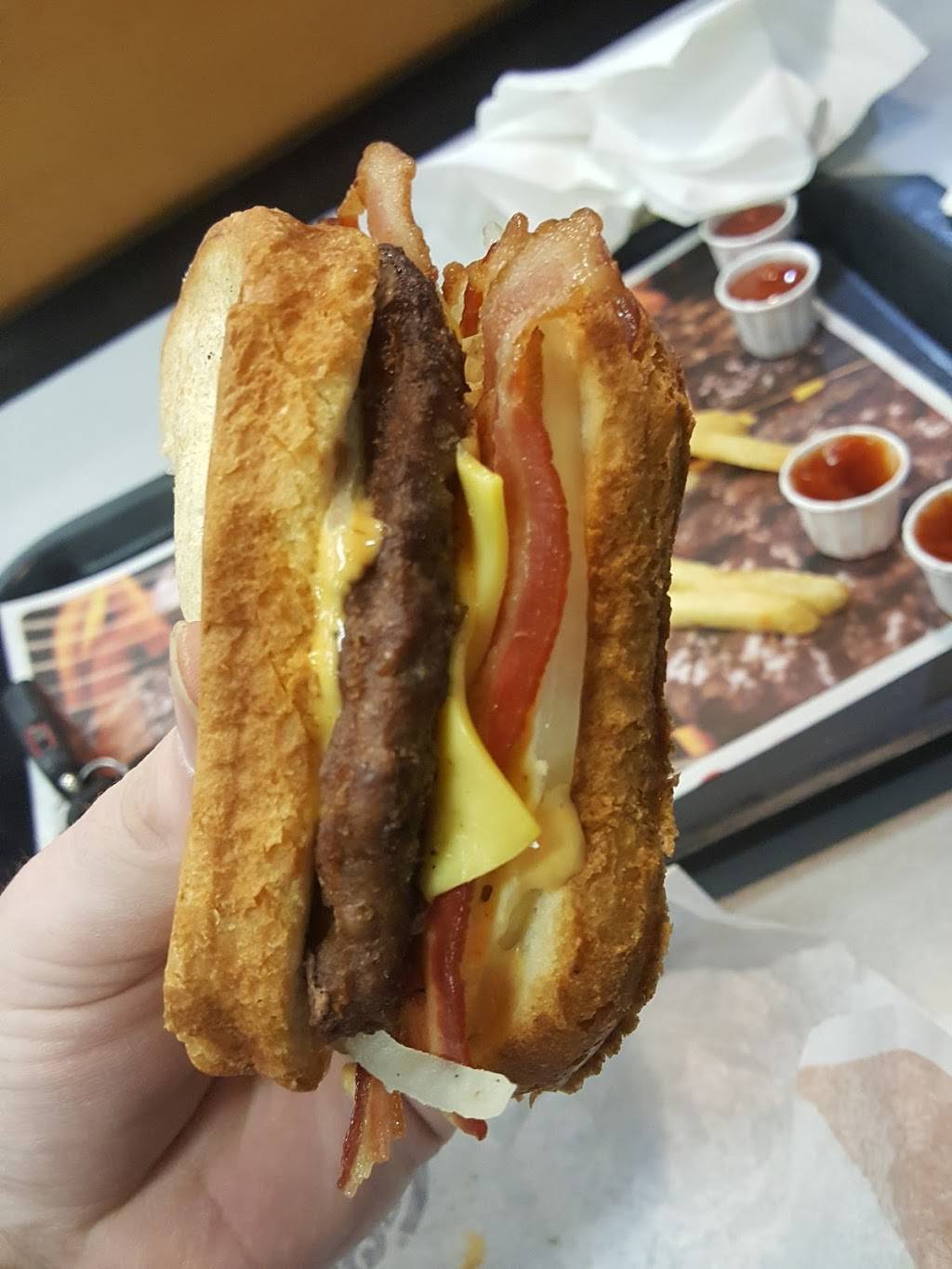 Burger King | restaurant | 3253 Paxton St, Harrisburg, PA 17111, USA | 7175641200 OR +1 717-564-1200