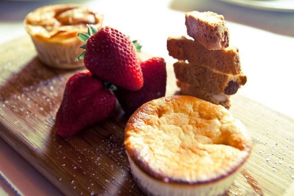 Pappardella | restaurant | 316 Columbus Ave, New York, NY 10023, USA | 2125957996 OR +1 212-595-7996