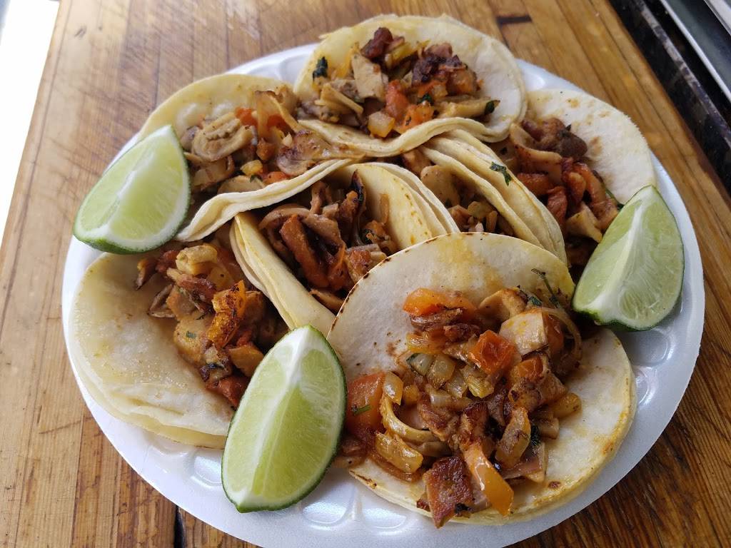 El Tacazo Taco Stand | restaurant | 287 S Redwood Rd, North Salt Lake, UT 84054, USA | 8013093517 OR +1 801-309-3517