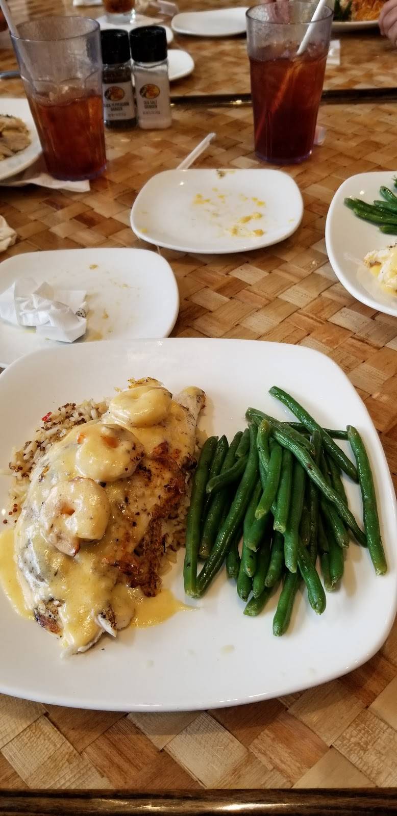 Islamorada Fish Company | restaurant | 10040 Gulf Center Dr, Fort Myers, FL 33913, USA | 2394614900 OR +1 239-461-4900